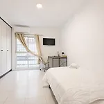 Alicante Beach Hostel Gasthuis *
