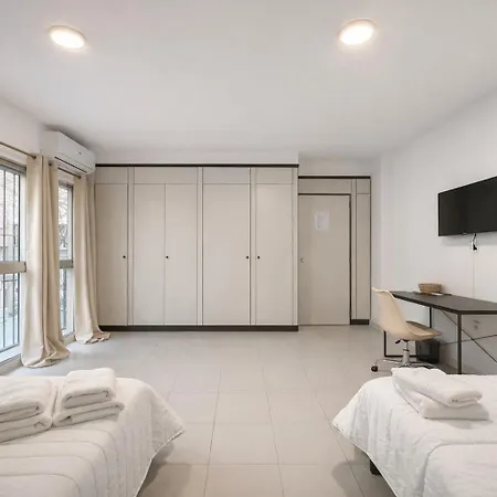 Alicante Beach Hostel * 阿利坎特