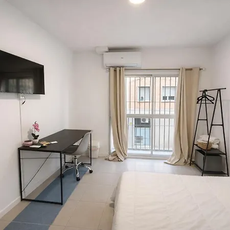 Alicante Beach Hostel * 阿利坎特