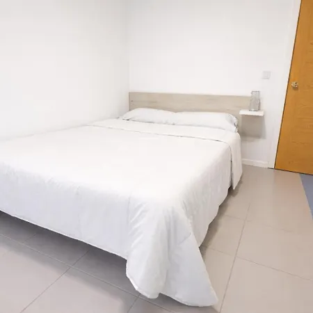 Alicante Beach Hostel *