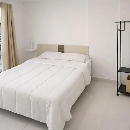 招待所 Alicante Beach Hostel