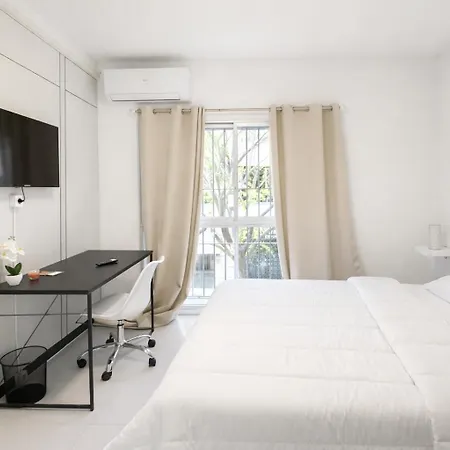Alicante Beach Hostel 招待所 阿利坎特
