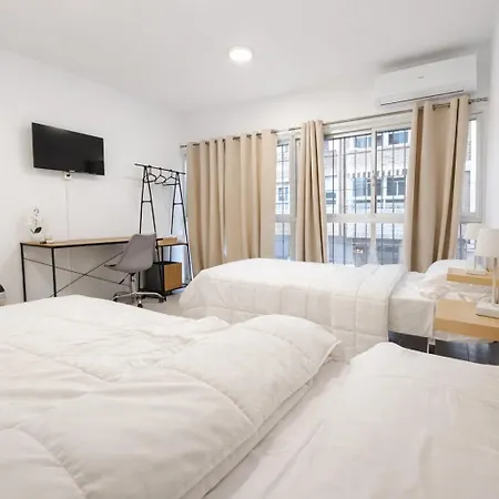 Alicante Beach Hostel 阿利坎特