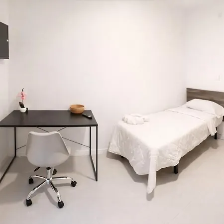 招待所 Alicante Beach Hostel *