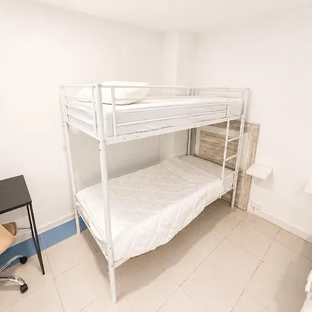 Alicante Beach Hostel * Alicante
