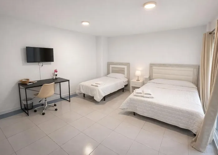 Alicante Beach Hostel Penzion Alicante