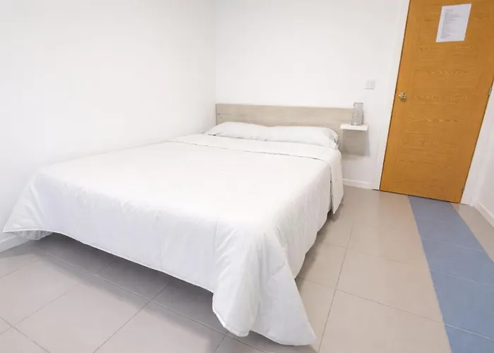 Alicante Beach Hostel *