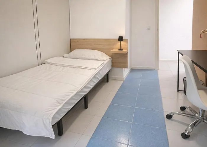 Alicante Beach Hostel * Alicante