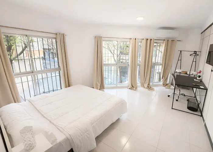 Penzion Alicante Beach Hostel