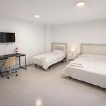 Alicante Beach Hostel Gasthof Alicante