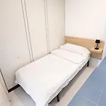 Gasthof Alicante Beach Hostel *