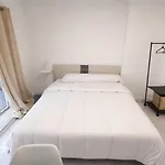 Alicante Beach Hostel * Alicante