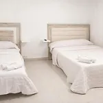 Gasthof Alicante Beach Hostel *