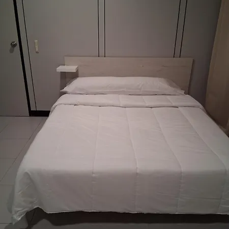 Pensjonat Alicante Beach Hostel