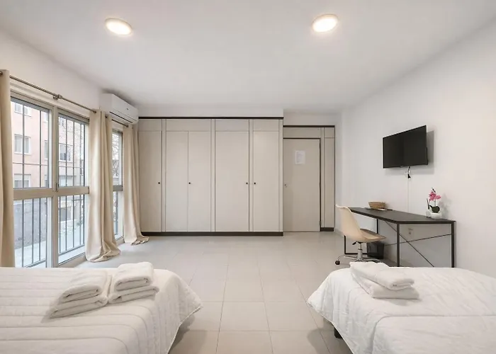 Alicante Beach Hostel * 阿利坎特
