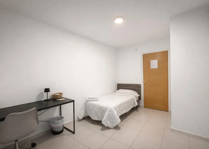 Alicante Beach Hostel * 阿利坎特
