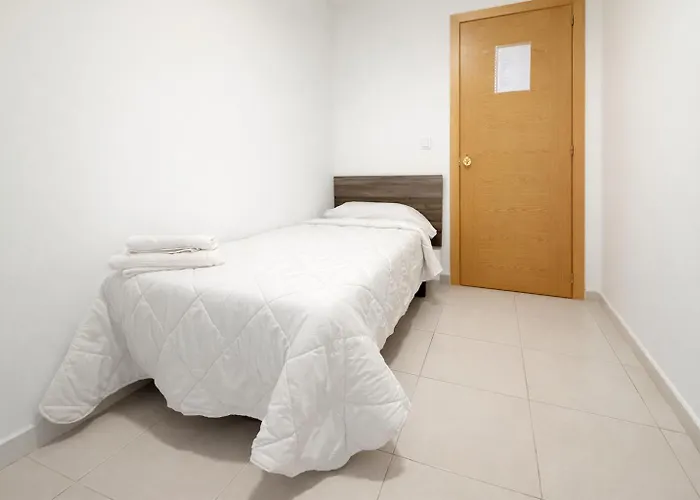 Alicante Beach Hostel 招待所 阿利坎特