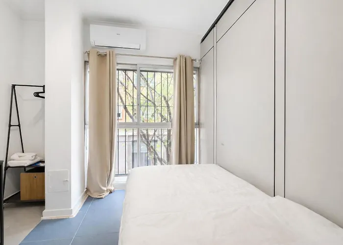Alicante Beach Hostel 阿利坎特