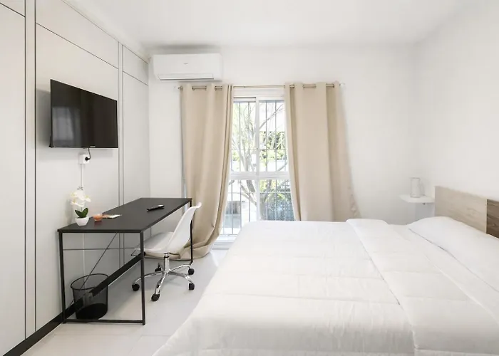 Alicante Beach Hostel 招待所 阿利坎特